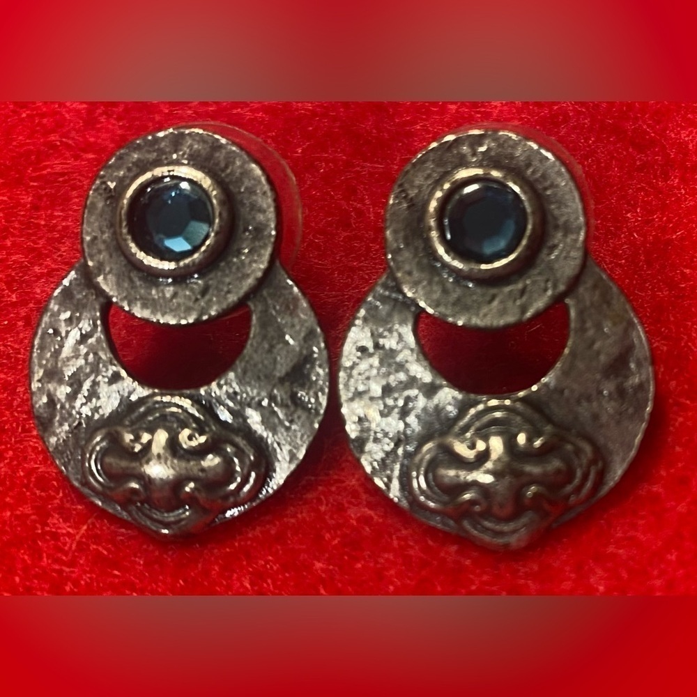 Earrings Pewter Tone w/Blue Stone Pierced New Hammered Finish Vintage